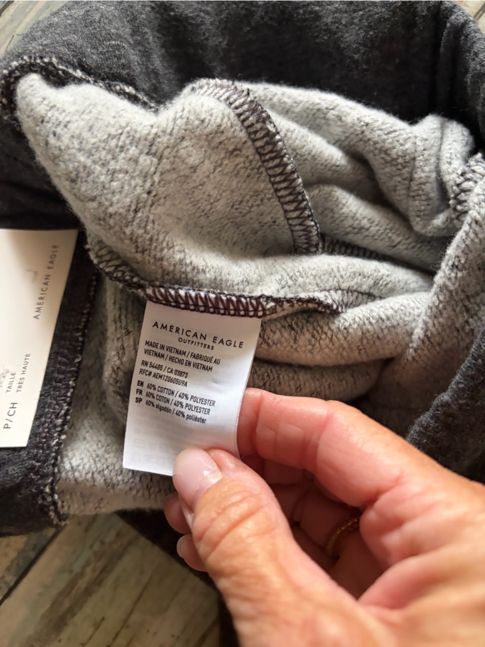 American Eagle Outfitters Women's Fleece Flare Sweatpants Charcoal NWT - Picture 6 of 6